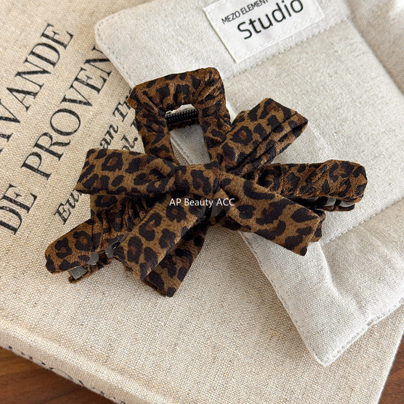 E관 - 호피무늬 패턴 리본 모양 대형 집게핀 [27570] 25.10-3