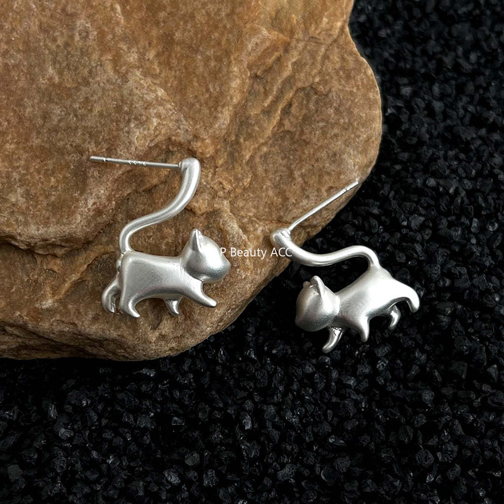 C관 - 무광 925 은침 고양이 귀걸이 [5490] 25.02-1