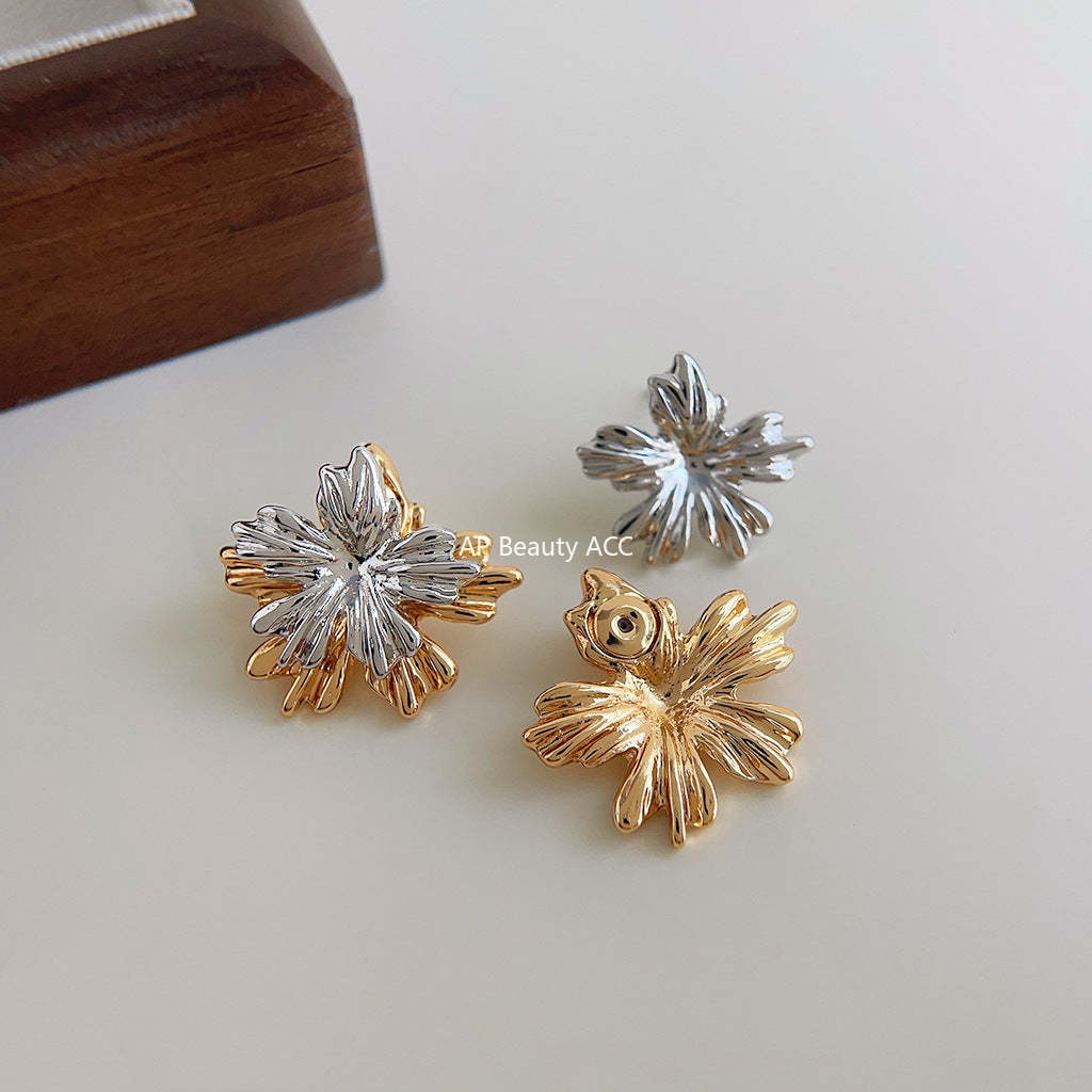 C관 - 14K 도금 은침 디자이너 나뭇잎 귀걸이 [4128] 24.05-5