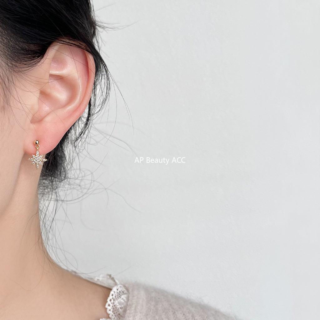 C관 - 미니 큐빅 비대칭 별 달 디자인 14K 도금 은침 유니크 귀걸이 [3616] 24.03-2
