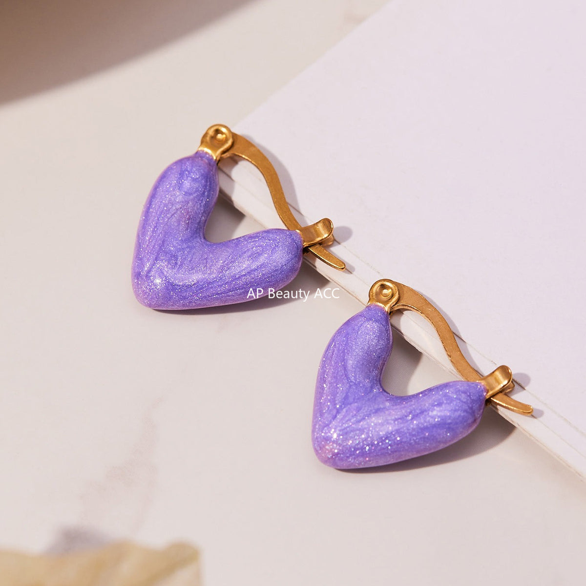 D관 - 티타늄 스틸 언밸런스 하트 18K 도금 귀걸이 [F924] 25.11-2