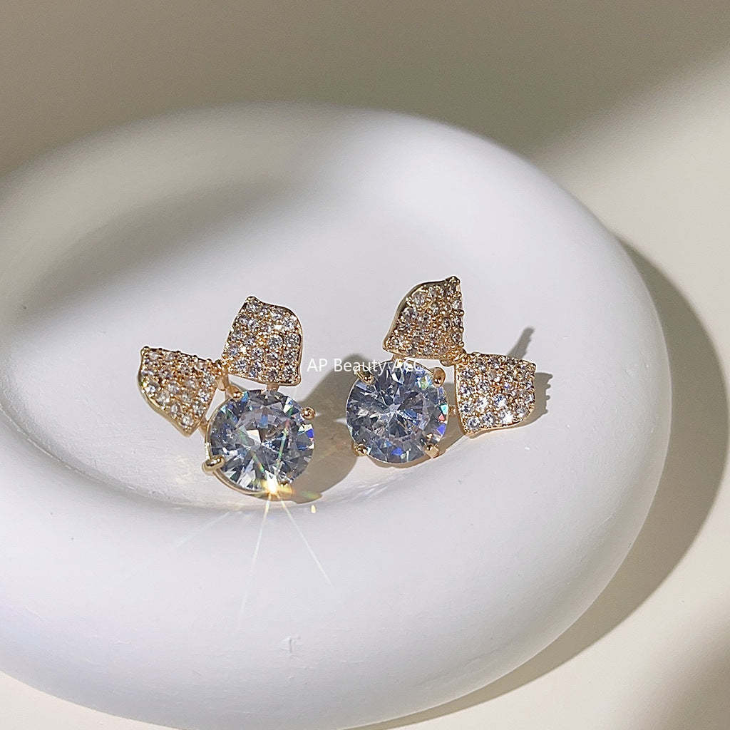 C관 - 고급스러운 큐빅 나비 리본 14K 도금 은침 귀걸이 [3727] 24.04-2