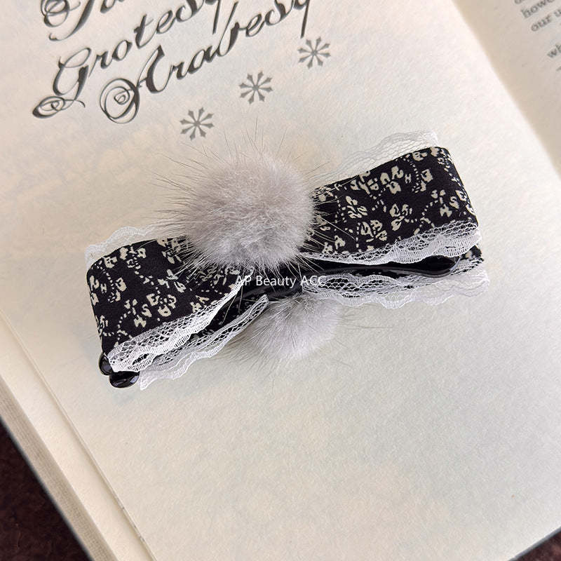 E관 - 플라워 패브릭 리본 퍼 볼 집게핀 [27774] 25.12-2