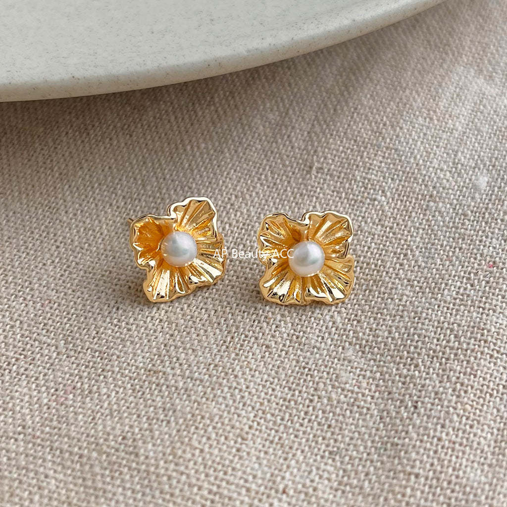 C관 - 14K 도금 925 은침 담수 진주 플라워 귀걸이 [5594] 25.02-3