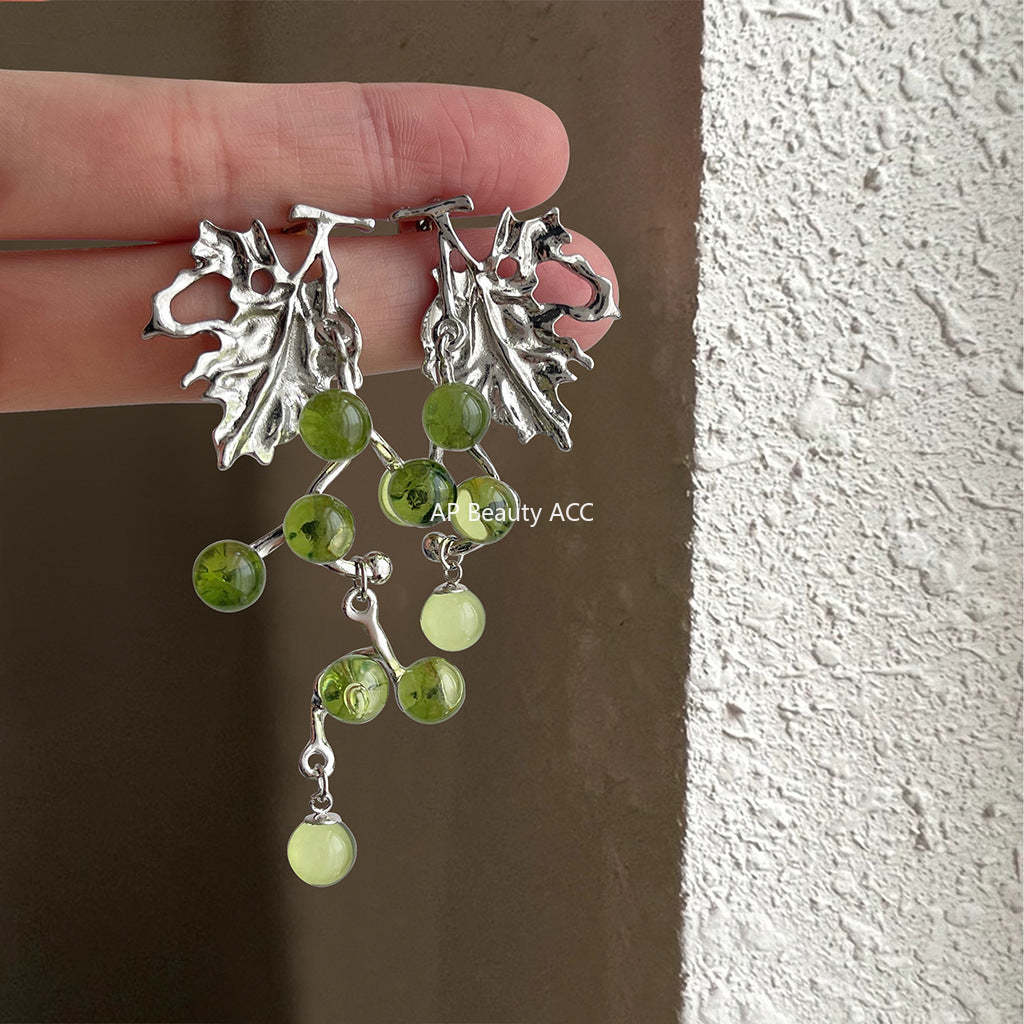 C관 - 과장된 포도 디자이너 독창적 스윗한 귀걸이 [4421] 24.07-1