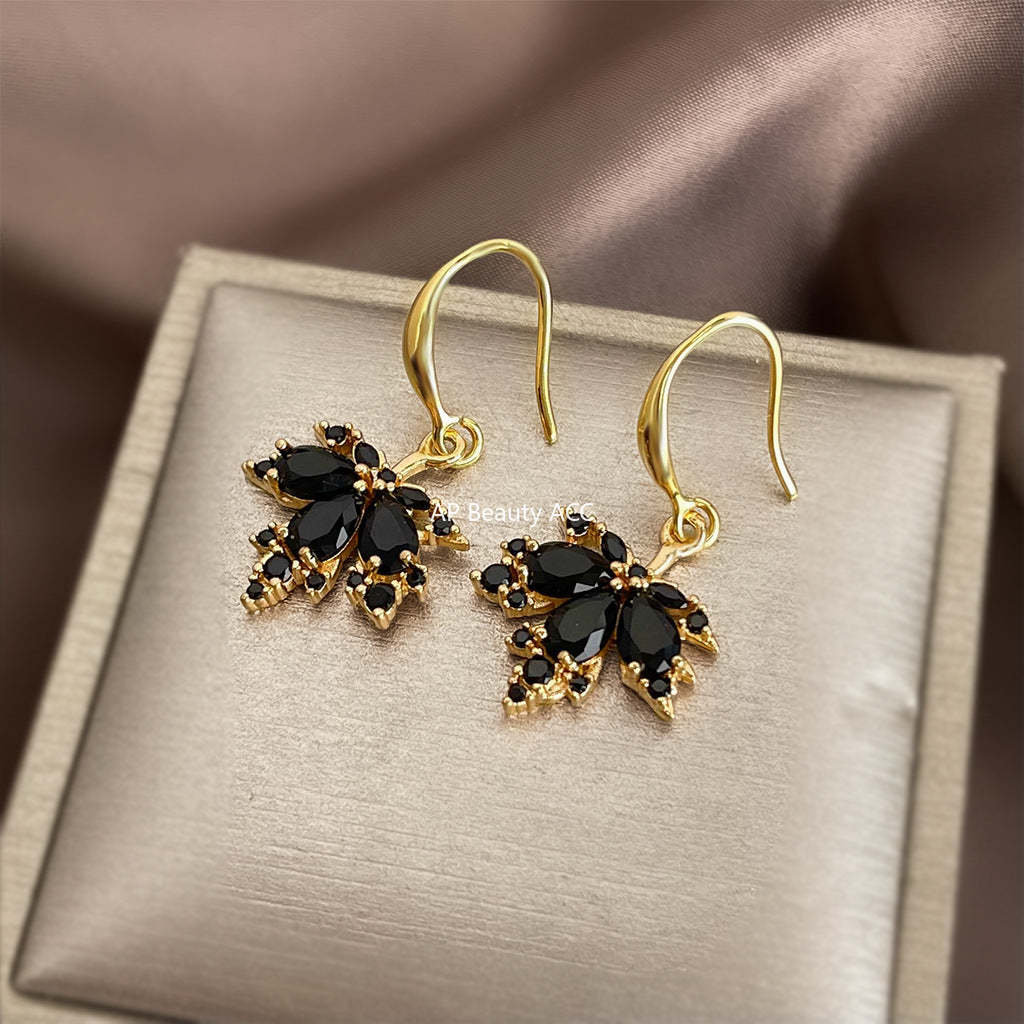 C관 - 925 은침 14K 도금 블랙 큐빅 잎 디자인 귀걸이 [6966] 25.10-4