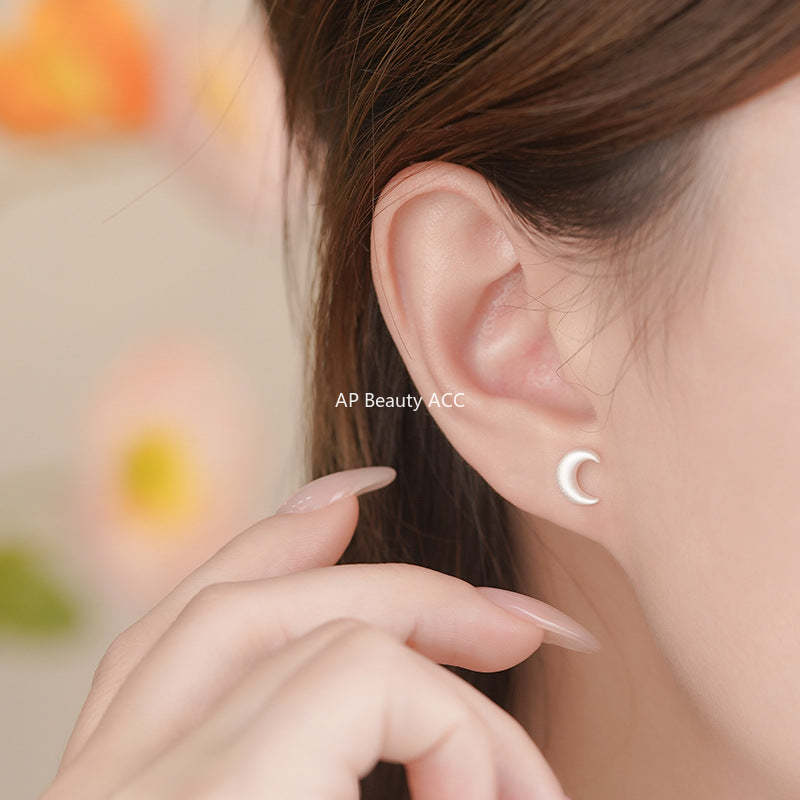B관 - 999 실버 심플 달 디자인 스터드 귀걸이 [YC8349E_1] 25.10-4