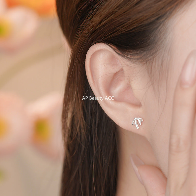 B관 - 999 실버 리본 매듭 피어싱 귀걸이 [YC7265E_1] 25.11-1