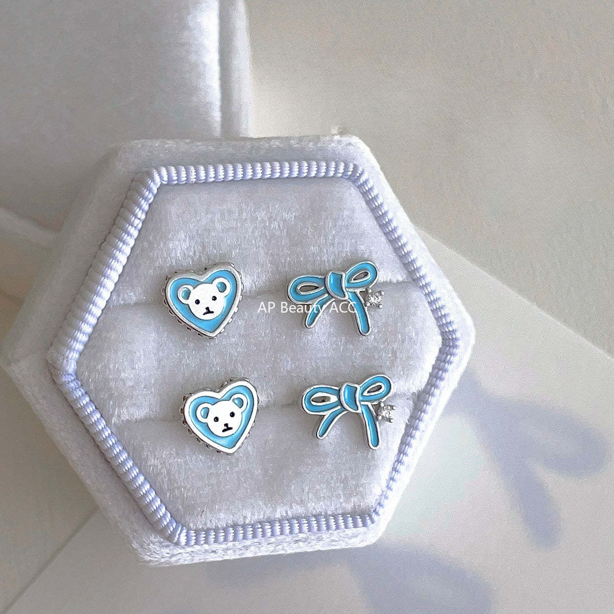 A관 - 리본 하트 곰 티타늄 스틸 피어싱 귀걸이 [EH-4191] 25.12-1