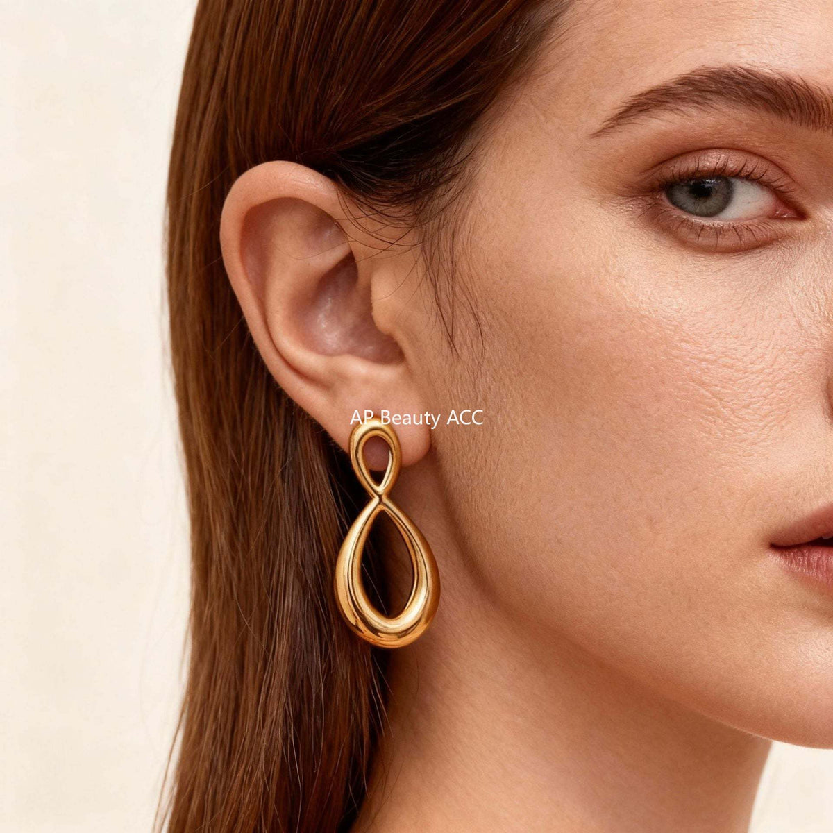 D관 - 스테인리스 스틸 투톤 18K 도금 8자 모양 귀걸이 [F625] 25.12-1