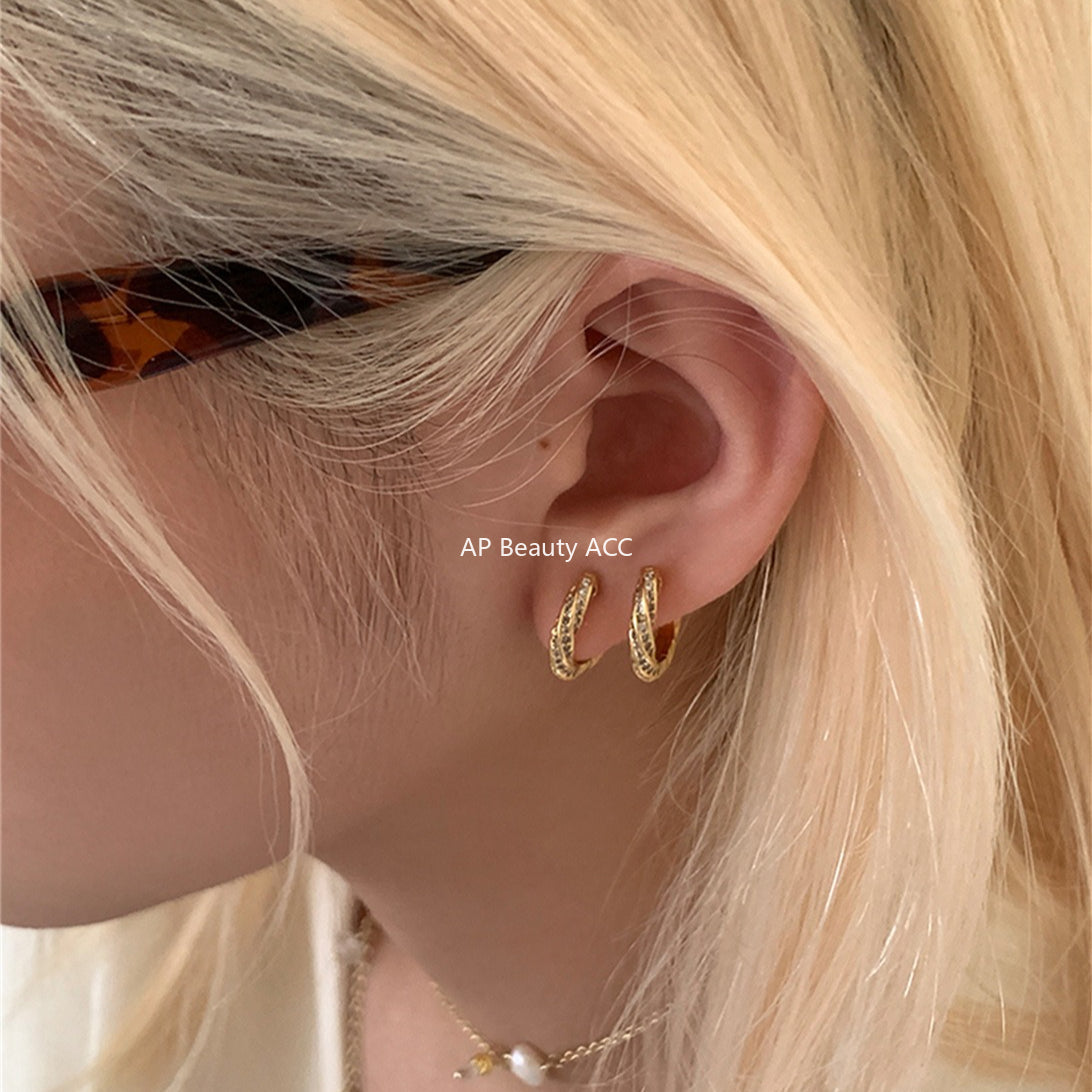 A관 - 925 은침 뫼비우스 큐빅 후프 귀걸이 [EH-4194] 25.10-3