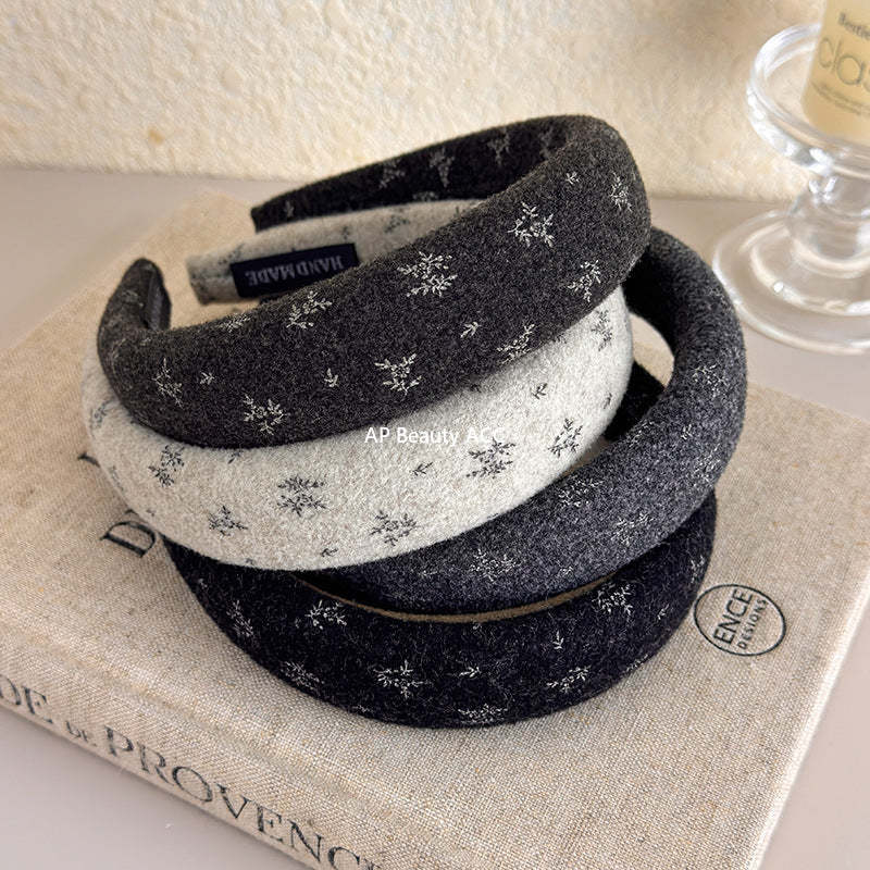 E관 - 레트로 니트 플라워 패턴 쿠션 머리띠 [27633] 25.11-1