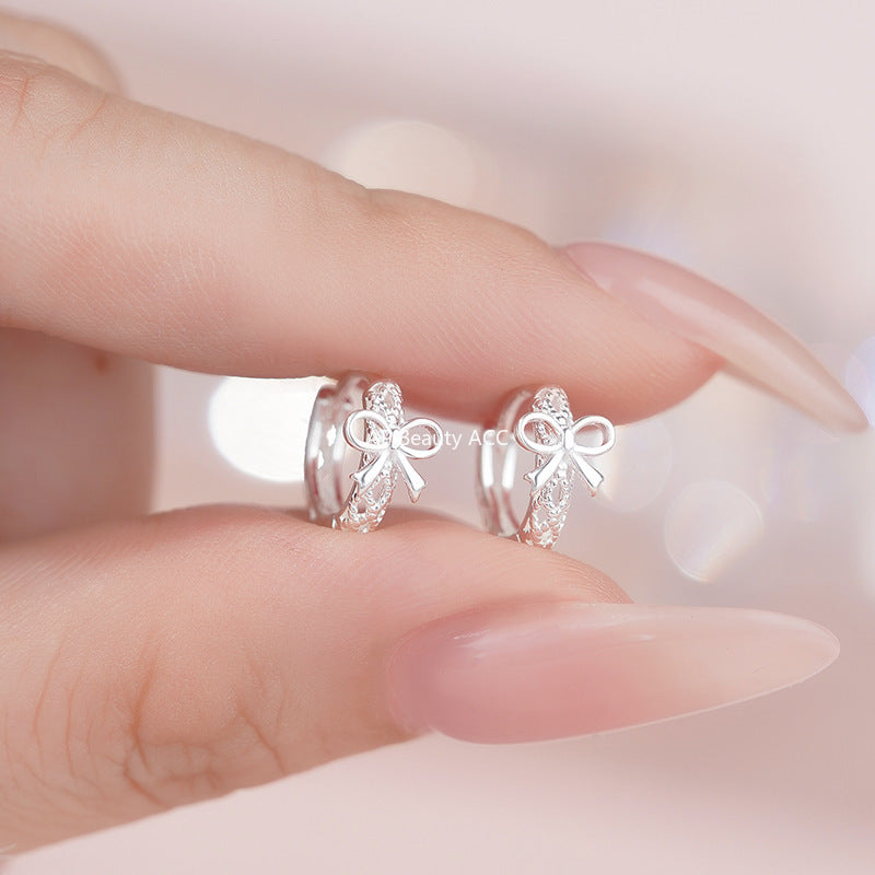 B관 - 925 실버 리본 뚫린 모양 귀걸이 [YC2793E_1] 25.11-1