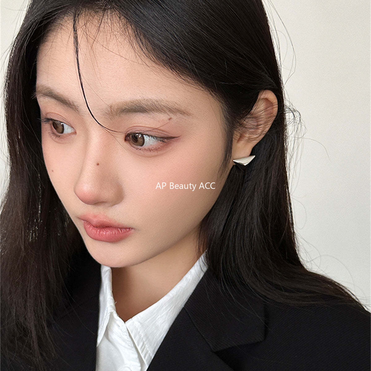 A관 - 925 은침 입체 삼각 디자인 귀걸이 [EH-3496] 25.05-2
