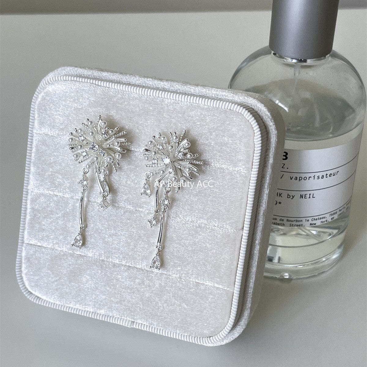 A관 - 큐빅 불꽃 디자인 드롭 귀걸이 [EH-4076] 25.10-4