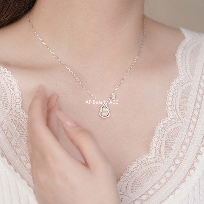 B관 - 925 실버 옥수 호리병 모양 큐빅 펜던트 목걸이 [YC2429N_1] 25.10-5