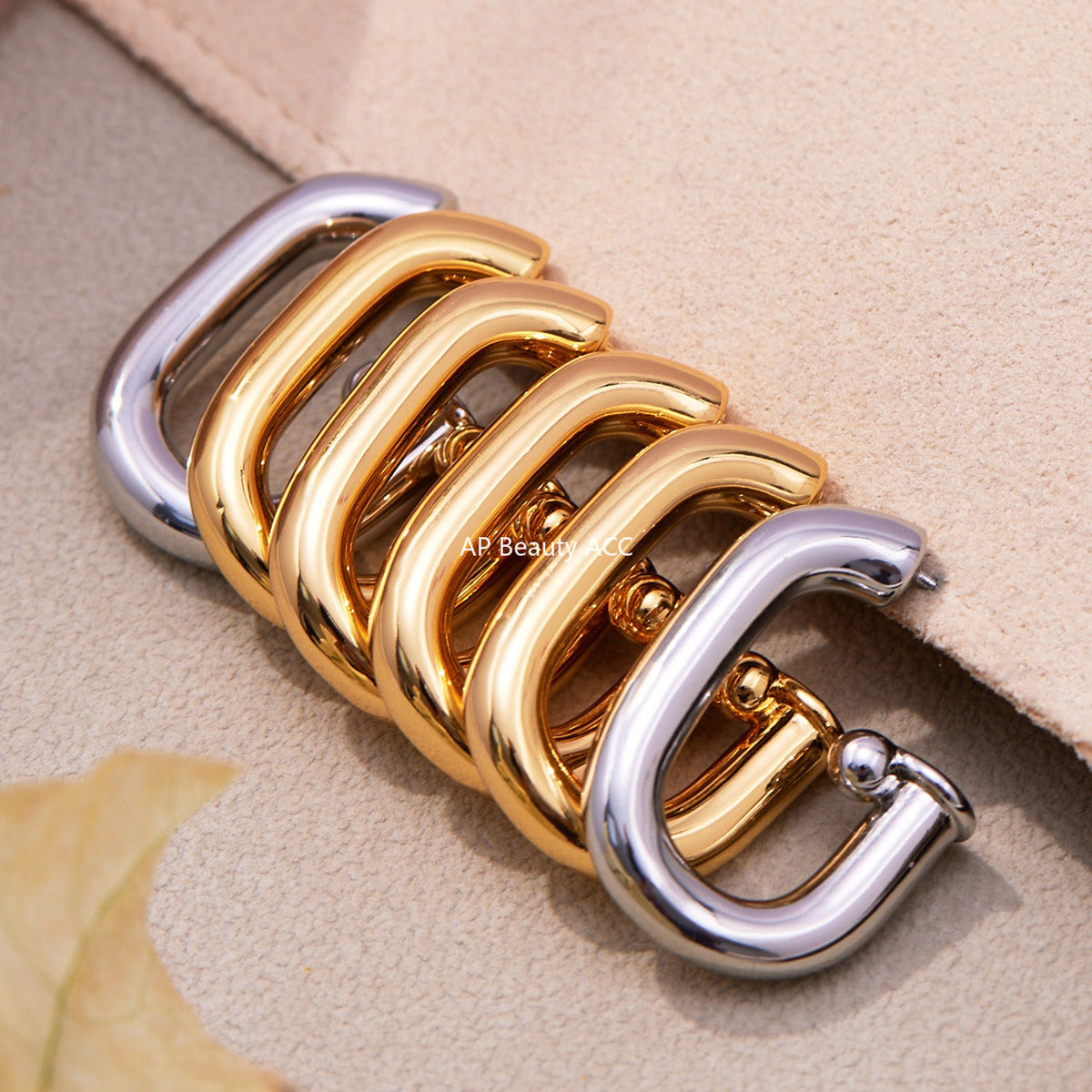 D관 - 18K 도금 U자형 타원 스터드 귀걸이 [F763] 25.11-1