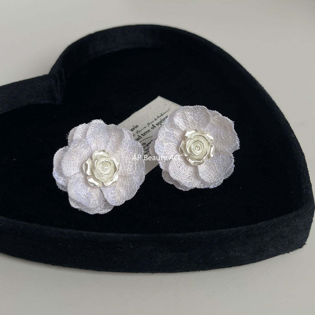 C관 - 화이트 망사 꽃 은침 14K 도금 우아한 귀걸이 [4404] 24.07-1