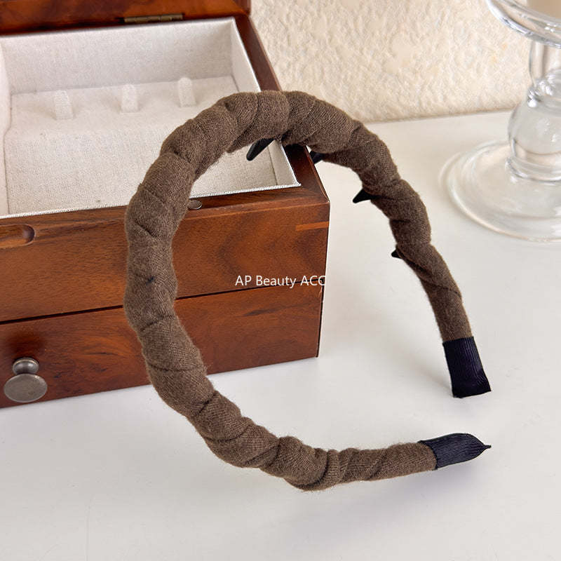 E관 - 소프트 벨벳 패브릭 꼬임 디자인 머리띠 [27499] 25.09-4