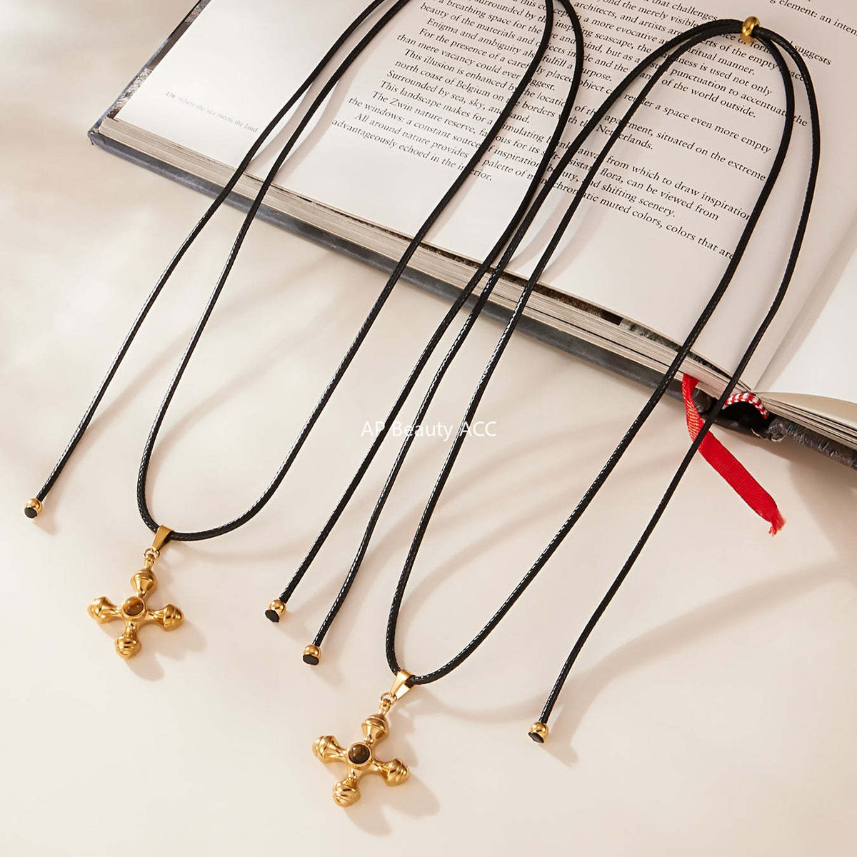 D관 - 호안석 십자가 레더 스트랩 스테인리스 롱 목걸이 [M082] 25.11-3