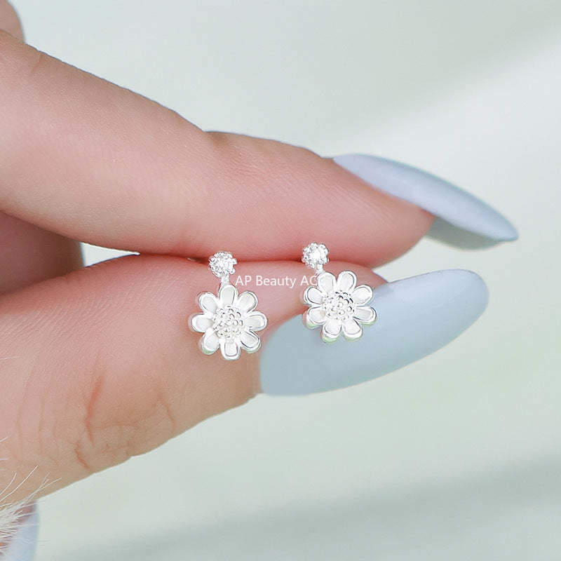 B관 - 999 실버 데이지 플라워 큐빅 귀걸이 [YC7307E_1] 25.09-4