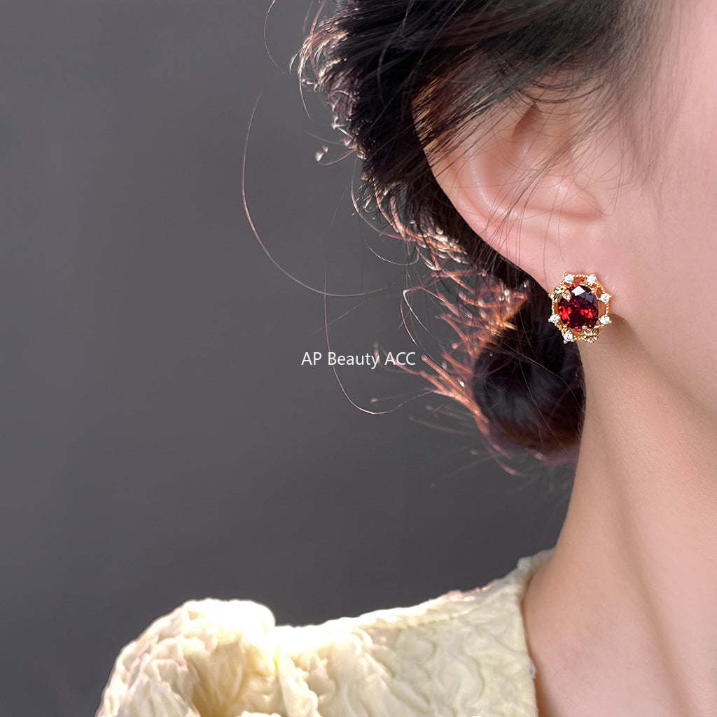 C관 - 14K 도금 버건디 큐빅 타원형 나비 은침 귀걸이 [5819] 25.04-4