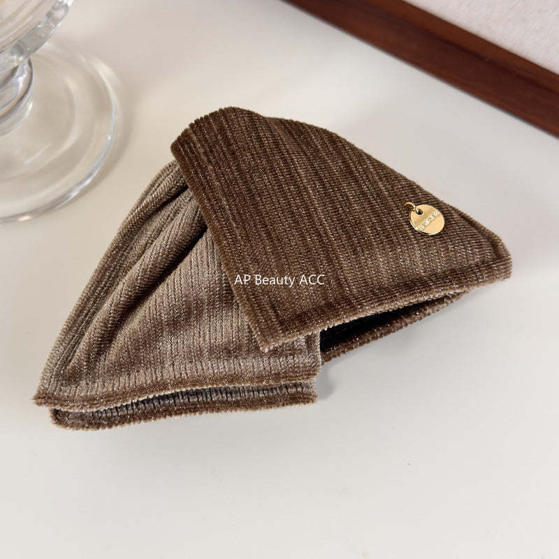 E관 - 가을겨울 벨벳 패브릭 삼각형 집게핀 [27720] 25.11-4