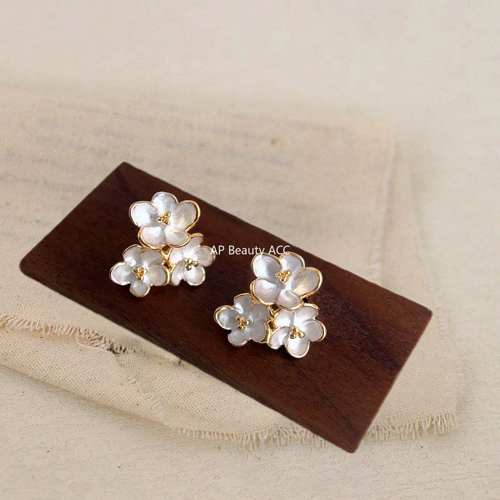C관 - 14K 도금 오스만 꽃 디테일 우아한 심플 귀걸이 [4338] 24.07-1