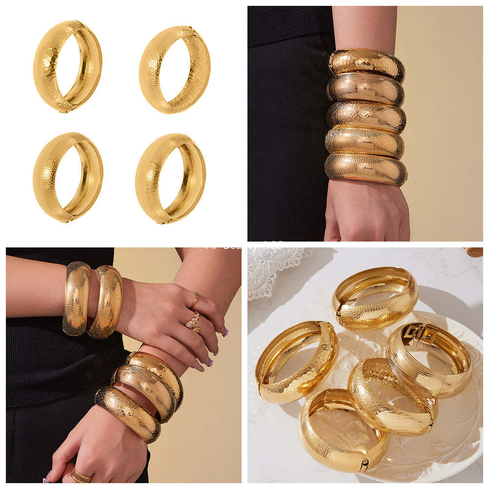 D관 - 스테인리스 18K 도금 패턴 볼드 오픈형 팔찌 [Z499] 25.10-5