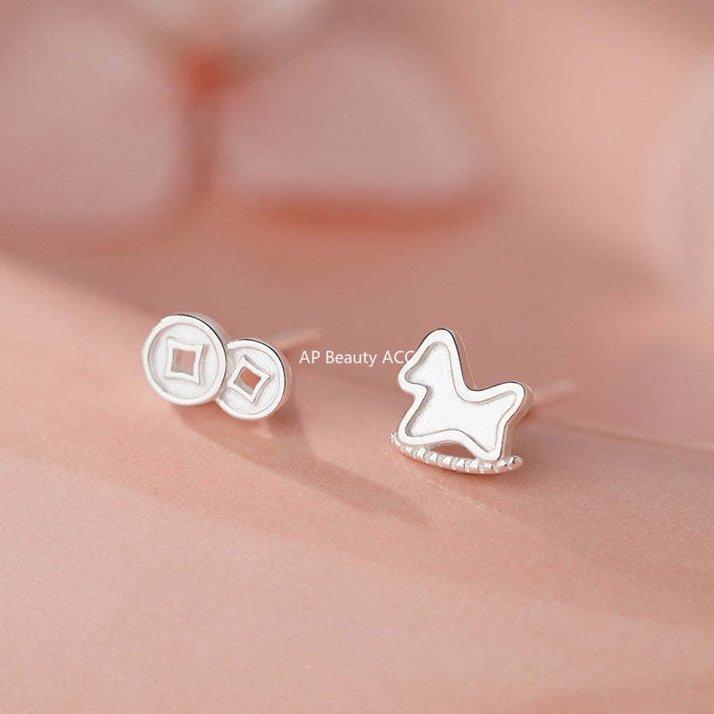 B관 - 999 실버 말 코인 디자인 피어싱 귀걸이 [YC2891E_1] 25.11-3