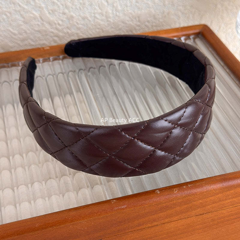 E관 - 브라운 PU 가죽 체크 패턴 와이드 머리띠 [27603] 25.10-4