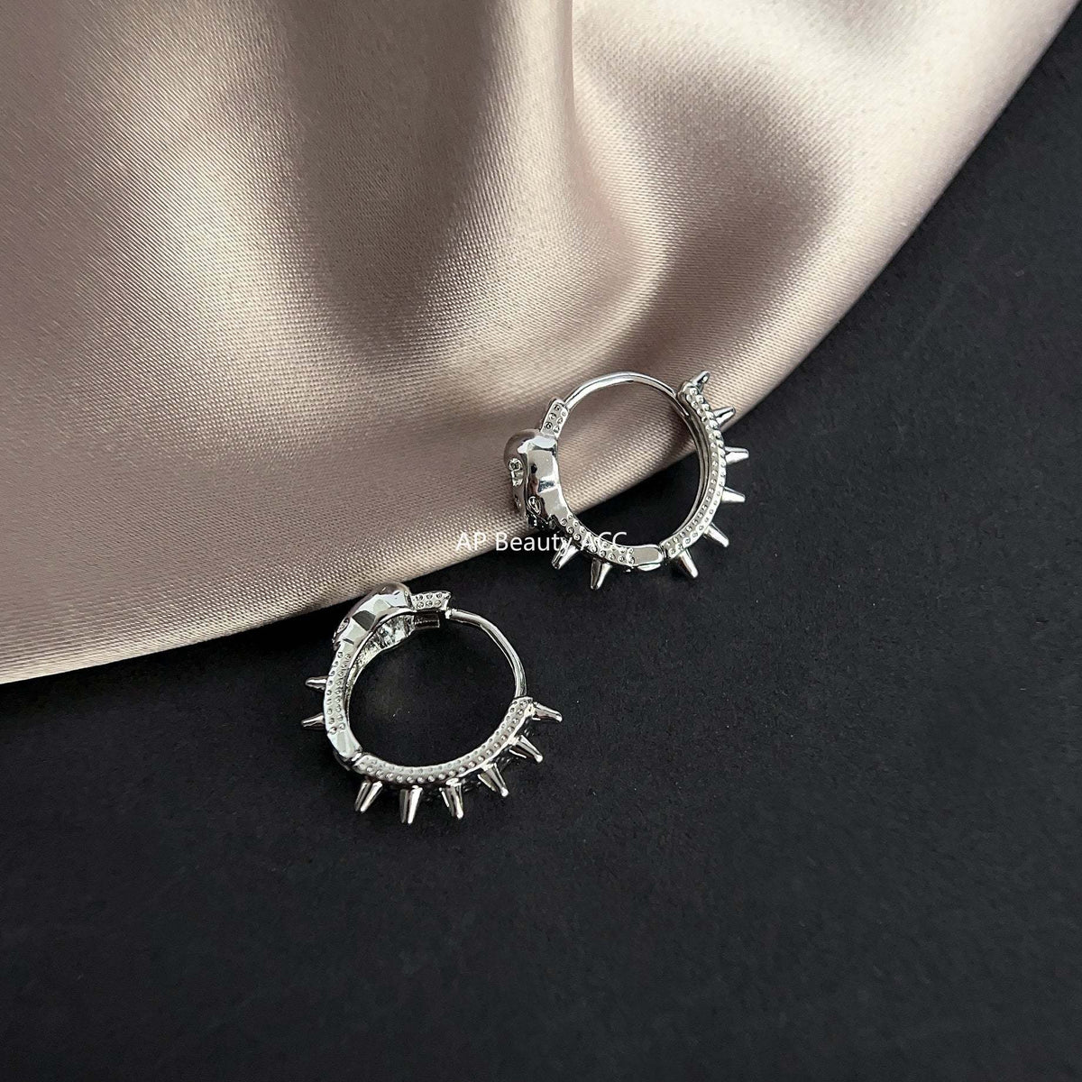 C관 - 개성 있는 파크 스타일 해골 귀걸이 은침 귀걸이 [3744] 24.04-2