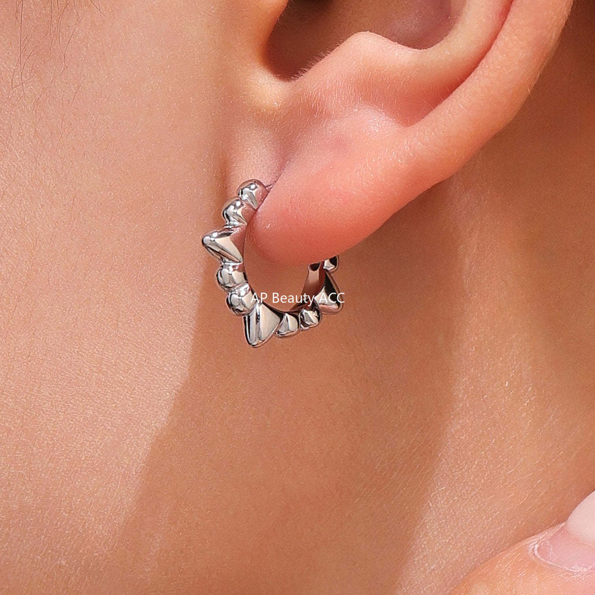 D관 - 18K 도금 펀칭 원형 스테인리스 스틸 귀걸이 [F278-F325] 25.07-3