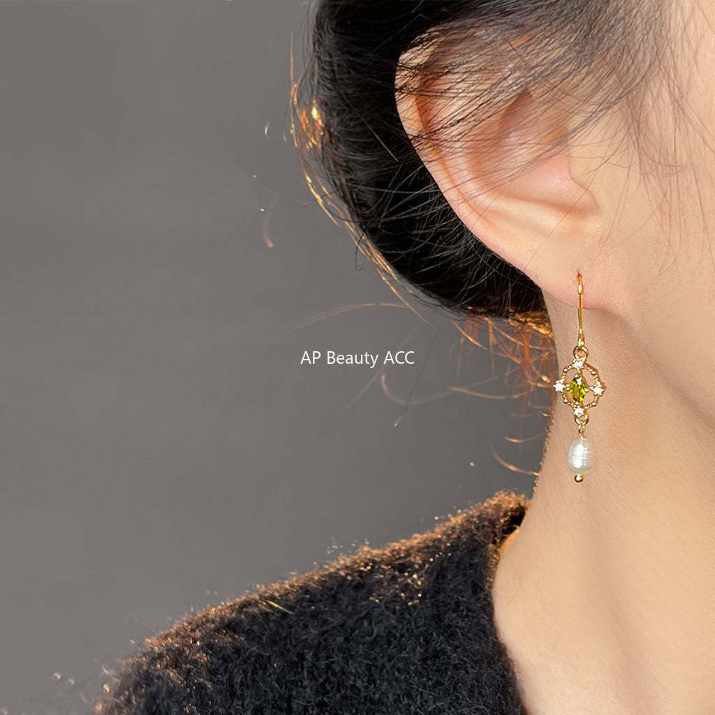 C관 - 담수 진주 미니 큐빅 18K 도금 롱 스타일 심플 귀걸이 [5409] 25.01-1