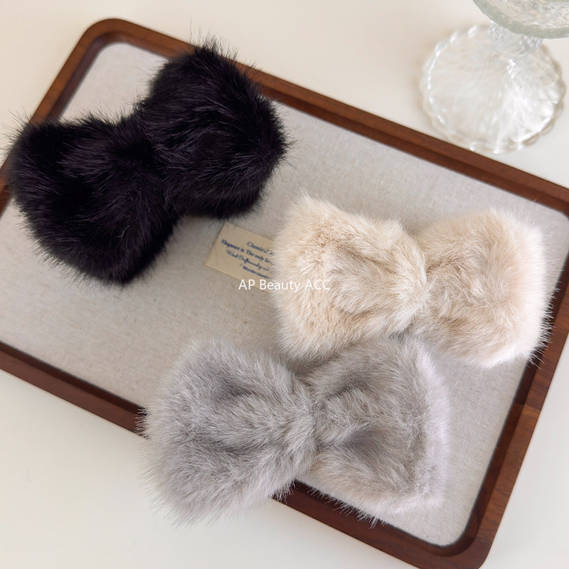 E관 - 퍼 리본 디자인 올림머리 집게핀 [27545] 25.10-1