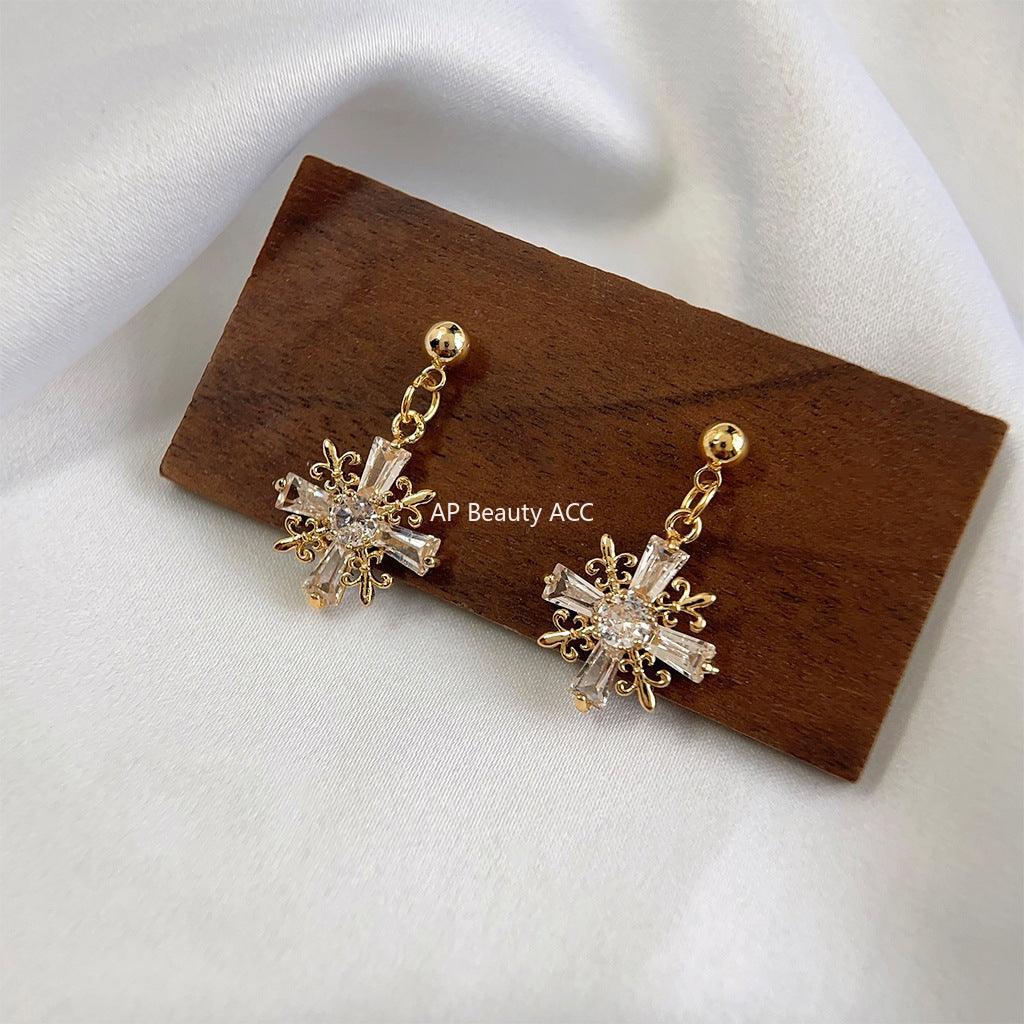 C관 - 모던 14K 도금 미니 큐빅 심플 실용적 귀걸이 [3641] 24.03-3