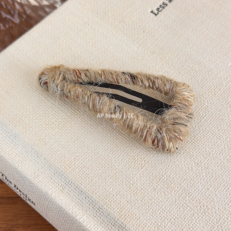 E관 - 니트실 스틸 삼각형 헤어핀 [27528] 25.10-1