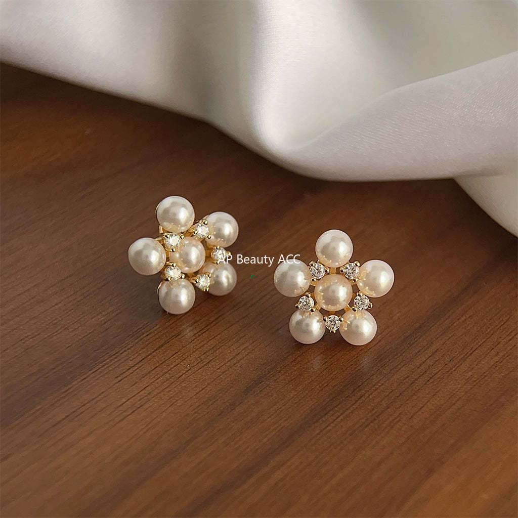 C관 - 프렌치 복고풍 미니 큐빅 진주 꽃 14K 도금 은침 귀걸이 [3768] 24.04-3