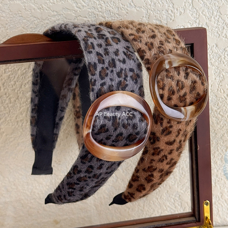 E관 - 호피 패턴 퍼 와이드 빈티지 머리띠 [27531] 25.10-1