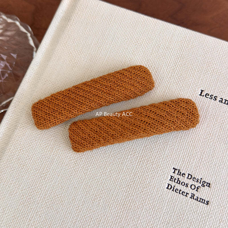 E관 - 니트 울 사각형 헤어핀 [27490] 25.09-4