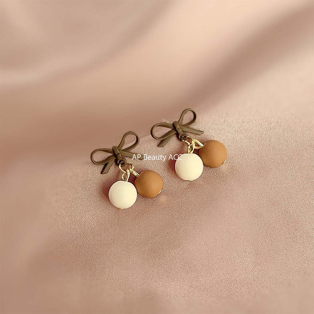 C관 - 간결한 벚꽃 오일 코팅 은침 귀걸이 [3767] 24.04-2