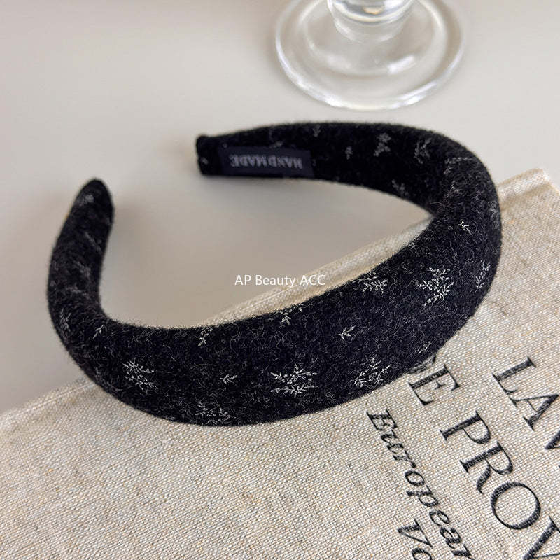 E관 - 레트로 니트 플라워 패턴 쿠션 머리띠 [27633] 25.11-1