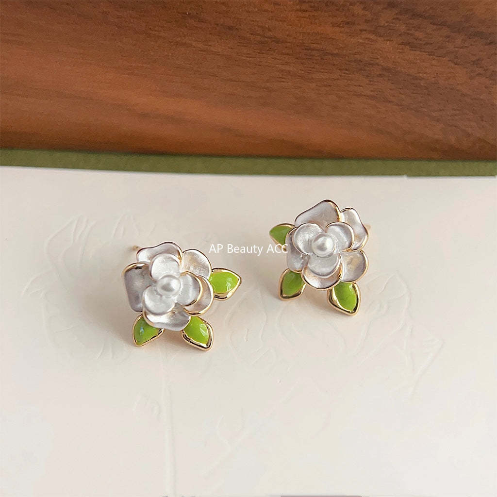 C관 - 숲 속 스타일 고급스러운 14K 도금 은침 산다화 귀걸이 [4002] 24.05-3