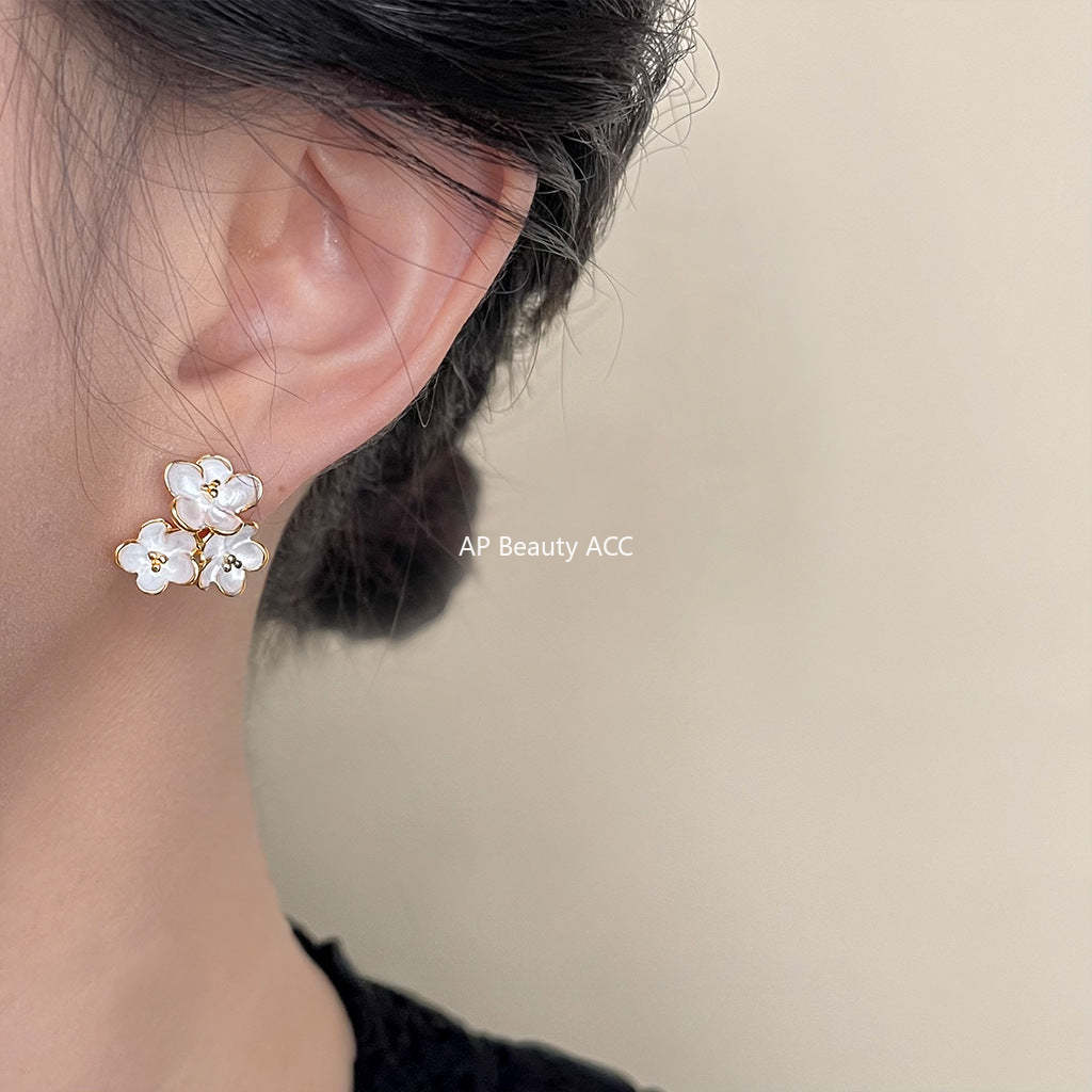 C관 - 14K 도금 오스만 꽃 디테일 우아한 심플 귀걸이 [4338] 24.07-1