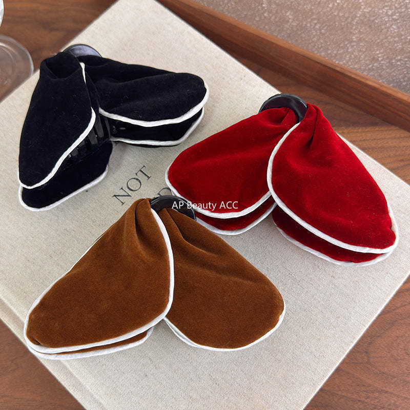 E관 - 벨벳 나비 모양 삼각형 집게핀 [27586] 25.10-4