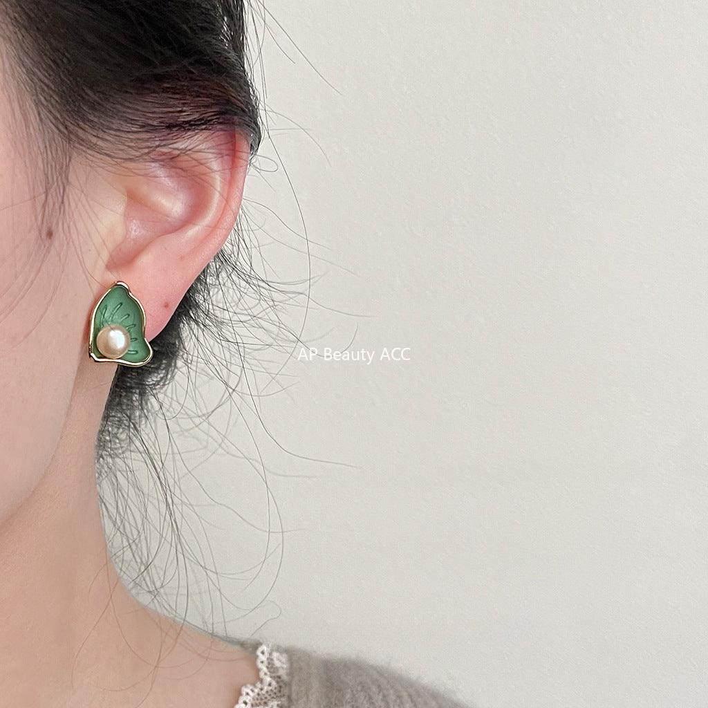 C관 - 봄여름 담수 진주 아티스트 디자이너 모델 14K 도금 귀걸이 [3636] 24.03-4