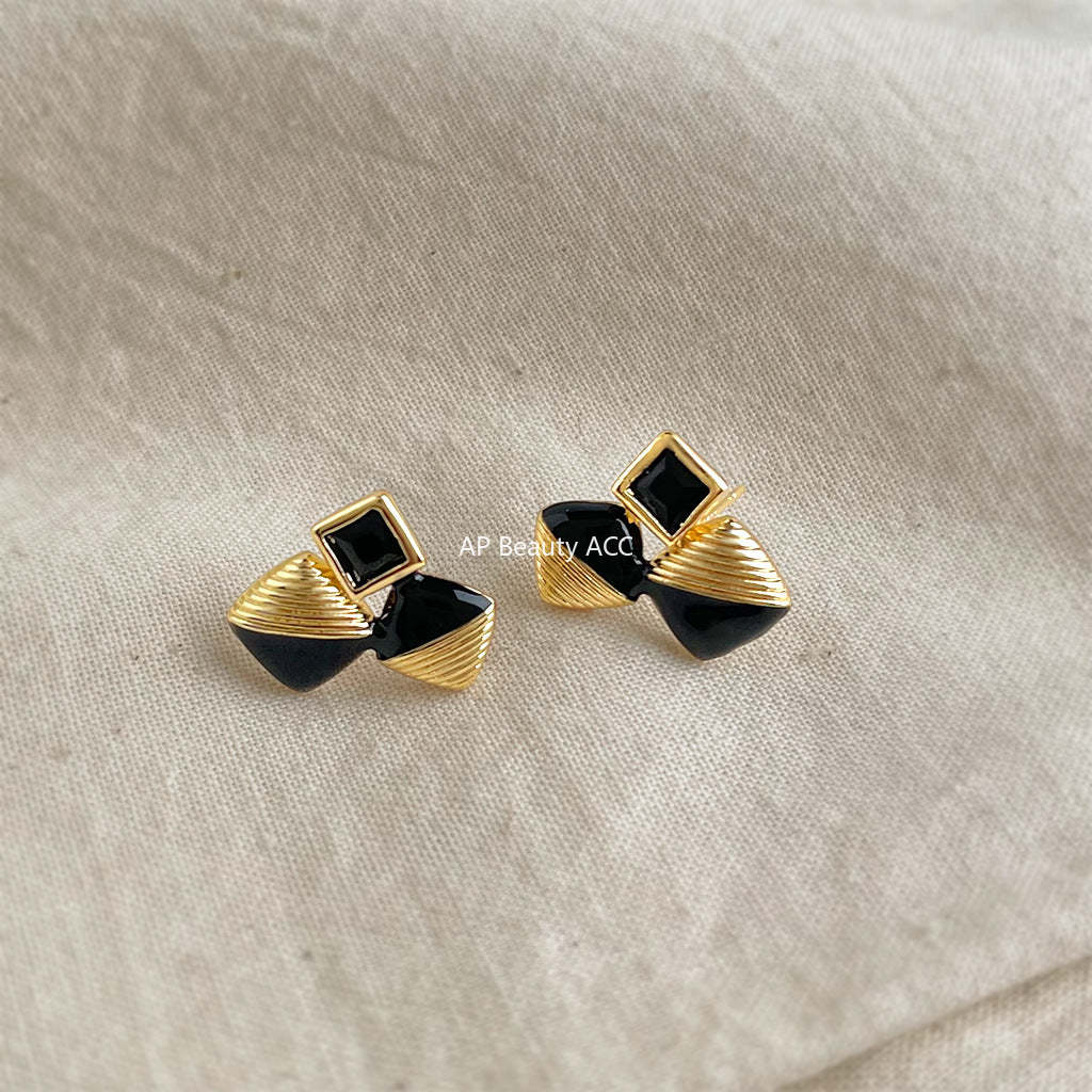C관 - 블랙 사각 큐빅 925 은침 귀걸이 [7182] 25.12-1