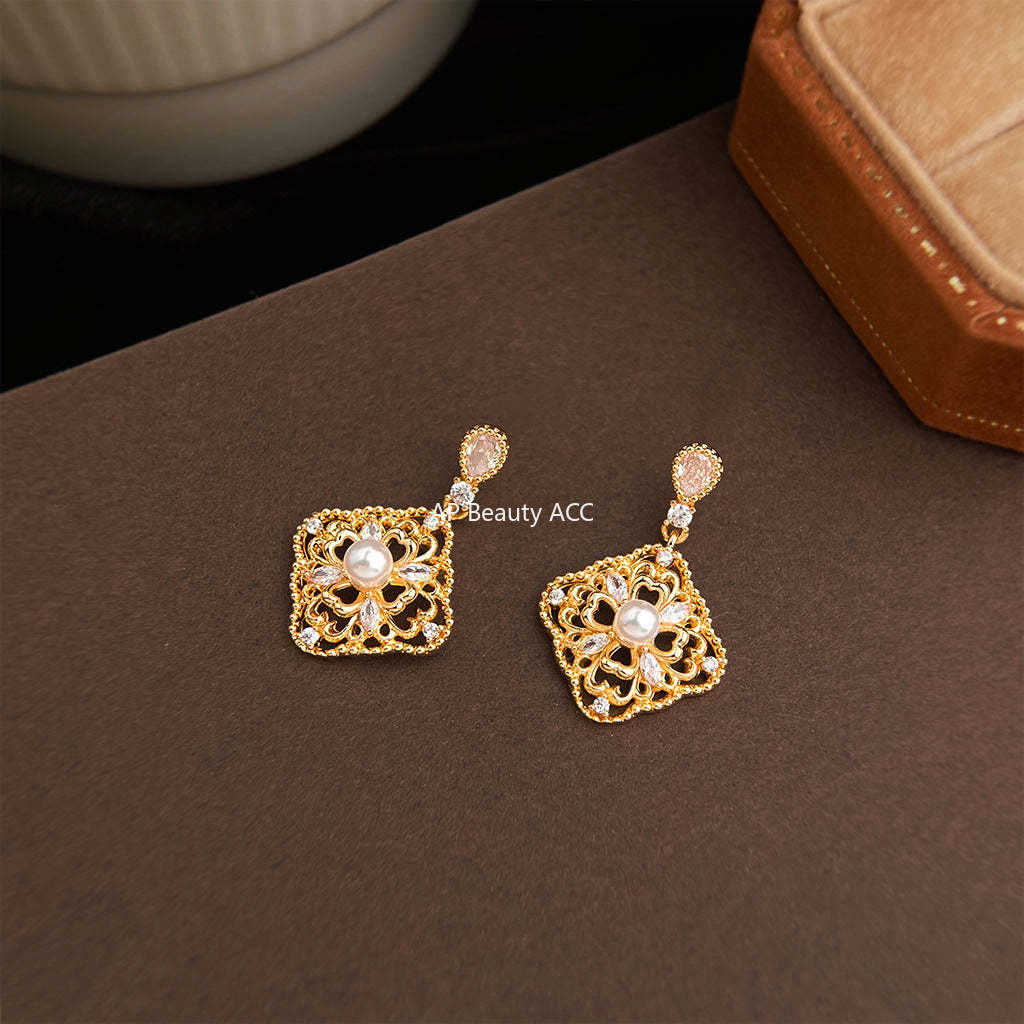 C관 - 큐빅 사각 문양 펜더트 925 은침 귀걸이 [7195] 25.12-1