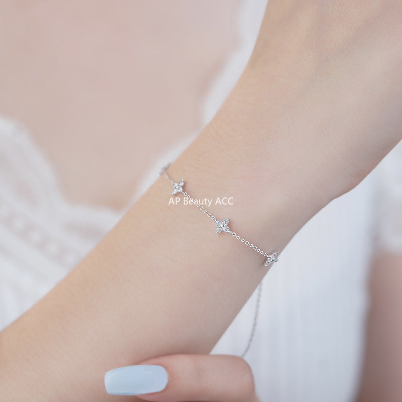 B관 - 925 실버 큐빅 플라워 팔찌 [YC4953SL_1] 25.10-1