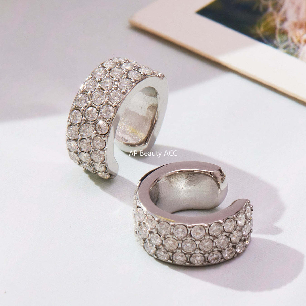 D관 - 스테인리스 18K 도금 풀큐빅 C자형 볼드 이어커프 귀걸이 [F983] 25.10-5